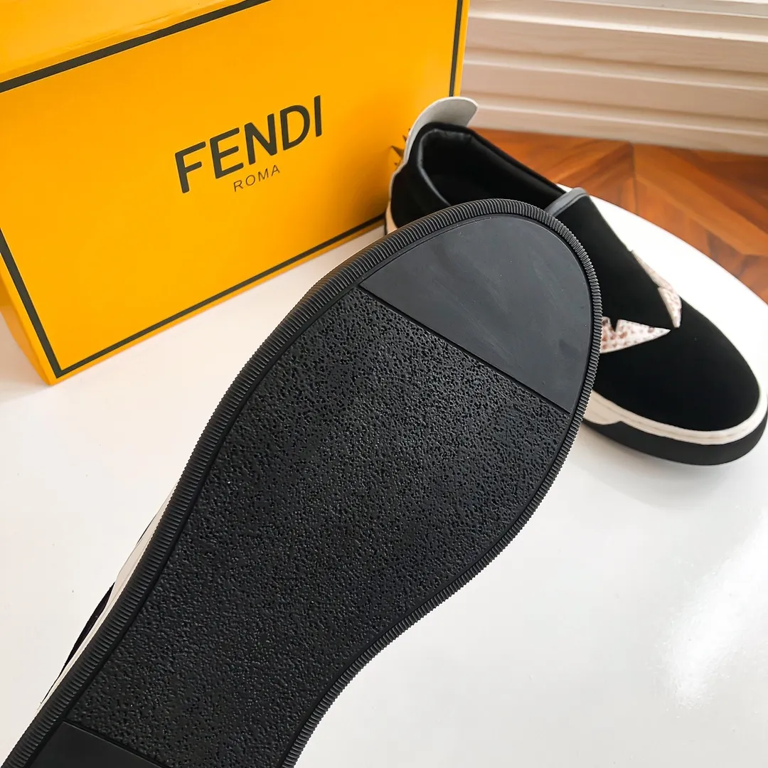 Factory price: 380💰 FENDI* Fendi Classic Shoe Series F Family Little Monster The upper is made of high-quality frosted cowhide, the sheepskin lining is soft and comfortable, the open-molded outsole is a versatile fashion men's shoe, size 38-44
